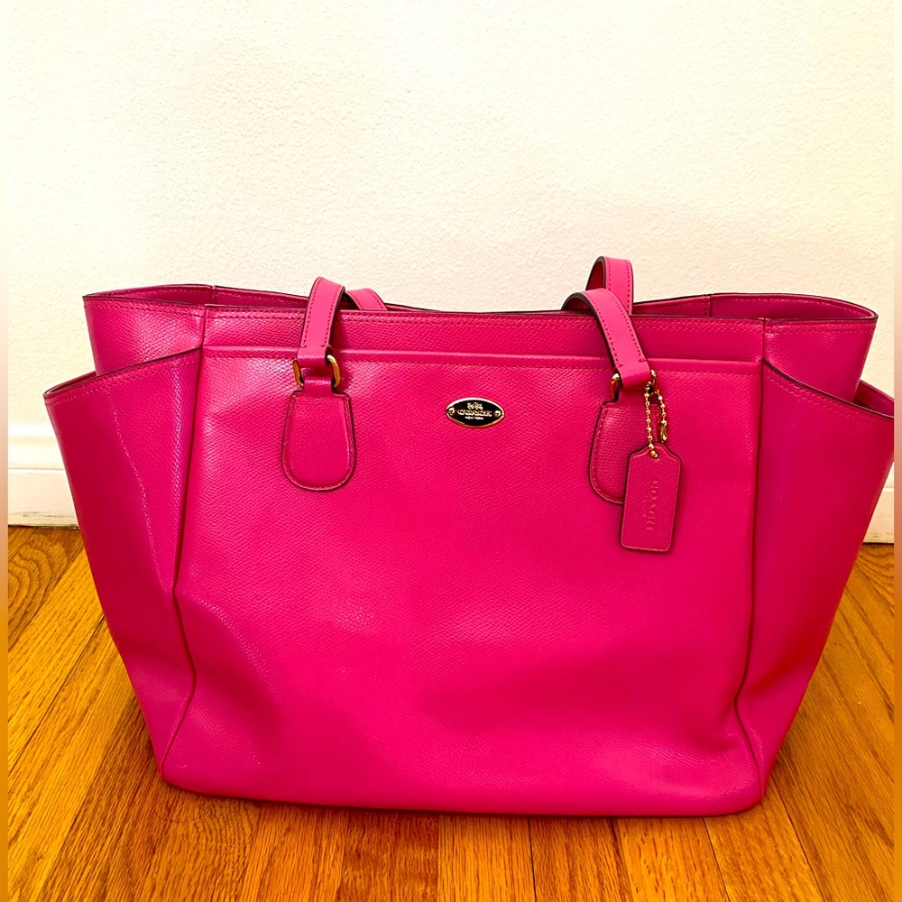 Coach Leather Dahlia PINK. Versatile bag Baby Diaper